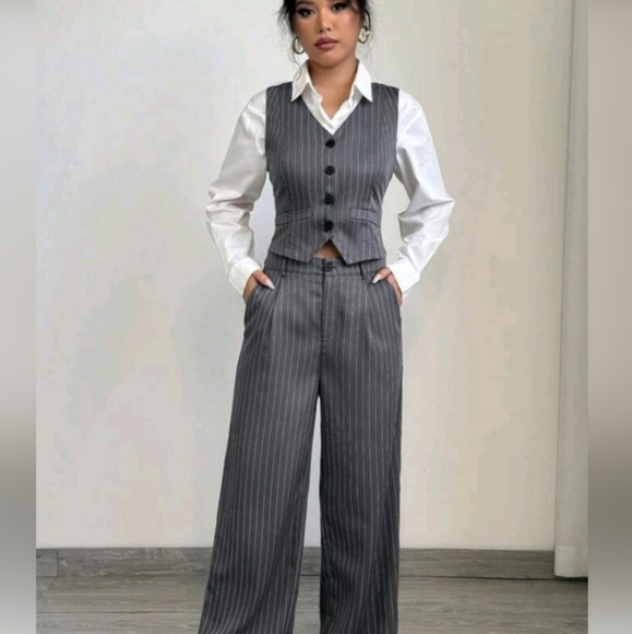 Gray Pinstripe Women's Pantsuit - Picture 3 of 5